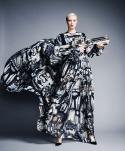 starwarsvillains:  Gwendoline Christie in Giles Deacon’s Captain