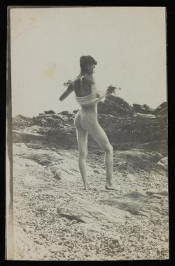 iafeh:  Henry Scott Tuke -Tom White on Newport Beach for a figure