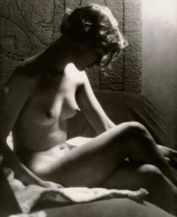 questcequecestqueca:  Lee Miller by Man Ray. Paris, 1929 