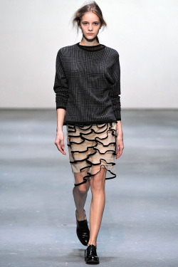 fashionwisdom:  Dorothea Barth @ Christopher Kane FW 2009 