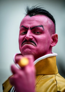 angelophile:  Sinestro at London Super Comic Con 2015 photographed