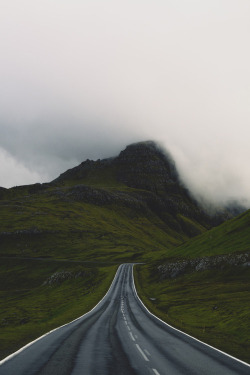 havingagoodvibes:  satakentia: Find your roadStreymoy, Faroe
