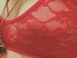 moneypowerloverespect:  3 of my favorite things. Red , lace &
