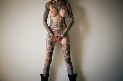 derekwoodsphotography:  mrsxnos:  tattgirlstits:  Beautiful work