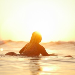 billabong1973:  @lauraenever loving sunset surf sessions #surfcapsule