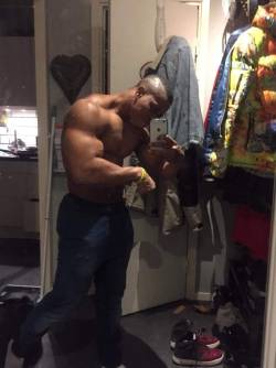 blacktexassmuscle.tumblr.com/post/166890061941/