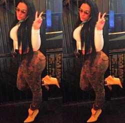 EYE CATCHER