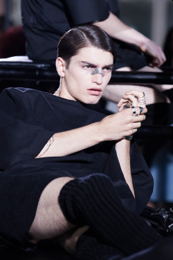 strangeforeignbeauty:  Alexander Ferrario | Backstage at Fashion