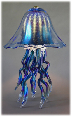 al3cthegr8:  fuskida:  Blown Glass Jellyfish Table Lamps  by