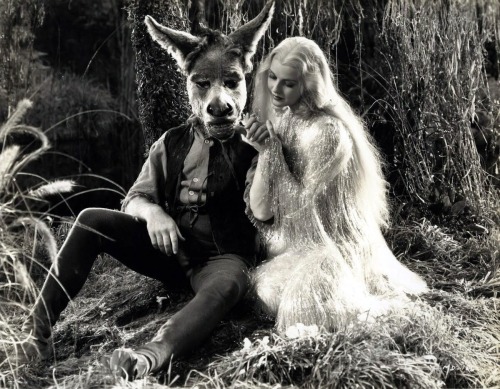 Bottom and Titania - James Cagney and Anita Louise in A Midsummer