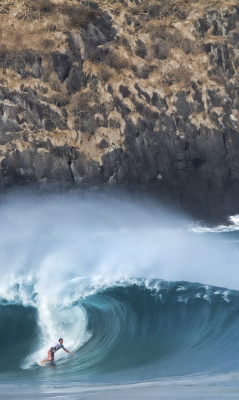 aspworldtour:  Offshore is the new offshore.  Photo | aspworldtour