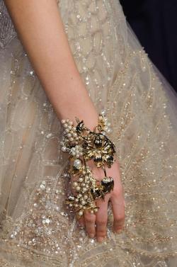 dressingagalaxy: notordinaryfashion:  Elie Saab Haute Couture