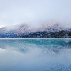 bluishness:  alexstrohl: Sundown over Kenai Lake