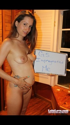 Wow this actually looks real!! (More #pregnancy fetish pics/vids