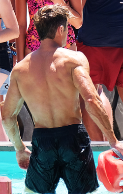zacefronsbf:  Zac Efron on the set of “Baywatch” in Tybee,