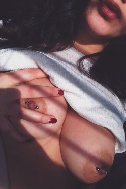 dumb-brunett:  Home girl finally got her nipples pierced 💘