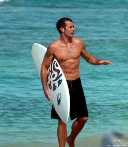 dodgee:  Alex O'Loughlin