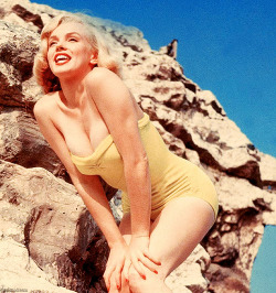 thisisnodream:  Marilyn Monroe photographed by Joseph Hepner,