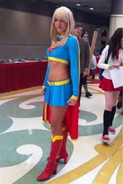 this is one dead-sexy Supergirl