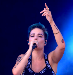 its-halsey:  Halsey performing at Made in America 