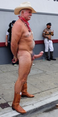 ridiculouslycocked:  Street fair grandpa   Mr Smiles naked in