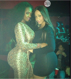 remo3584:  planetmansexxxy:  MS. DAMN & NONA MALONE  Juicy