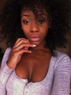 violet-melanin:  Perfection Personified is that you? 