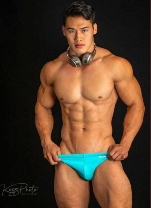 Only Hot Men