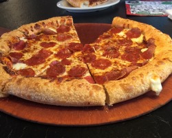 cars-food-life:  Pepperoni Pizza w/ Cheese Stuffed Crust.