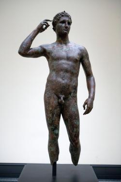 coolartefact:  L'atleta di Fano [Athlete of Fano], Statue of