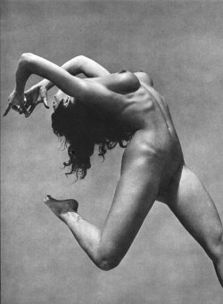 hauntedbystorytelling:  André de Dienes :: Nude, 1949. Photogravure.