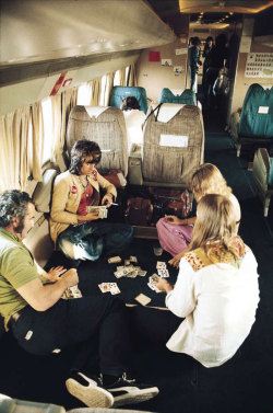 desaparecidos:  Keith Richards playing poker on a private plane