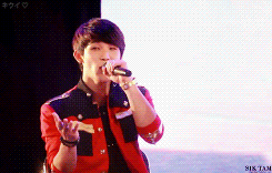  sungjae helping hyunsik bring out his lines to life: …  내