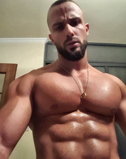 nicephysiques:  @ervinsuperfit