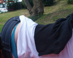 lamruil:  Showing my thong in the park