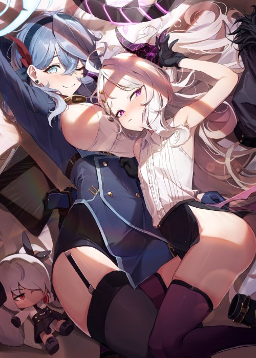 tumbdom:  netural/fevercellさんはTwitterを使っています: