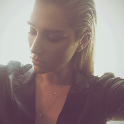 imnotjailbait:  Kesha looking like a boss today at Fashion Week 