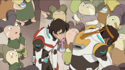 katiekaneki:KEITH IS SO CUTE OH MY GOD