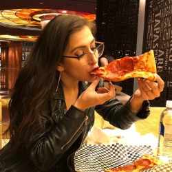 I did the thing and ate a pizza  (at Secret Pizza)
