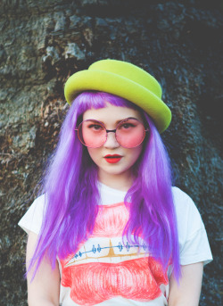 limecrime:  valfre-journal:  Doe Deere in our LIPS tshirt  