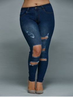 beautiful-real-women:  Skinny Plus Size Distressed Jeans - Denim