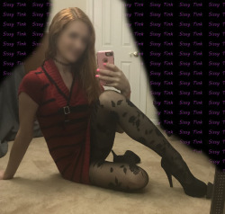 rachaw91:  Having some fun in my new patterned tights, they are