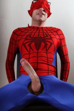 gayfantasycreatures:  Kiss the spider man    