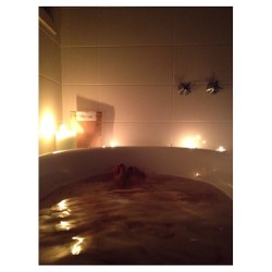 Late night relaxing baths with @frank_bod and lush bathbombs