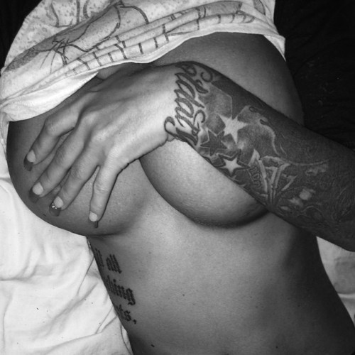 amateur-implant-pics:  azariabooty