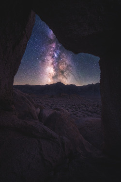 captvinvanity:  Michael Shainblum | Window to the Stars