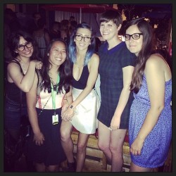 The #SDCC roommate crew. #babesonbabesonbabes (at Geek &