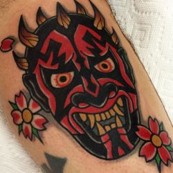 freshtattoo:  Here’s s brighter photo of the Maul from today,