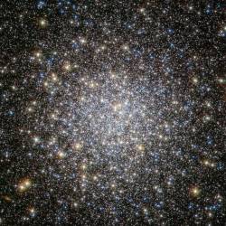 Hubble’s Messier 5 #nasa #apod #hst #esa #m5 #globularstarcluster