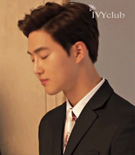 lawlliets:  [Throwback // Ivyclub] Handsome and suited up  â™¡   